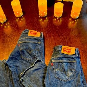 ❤️Levi’s Jeans Bundle! 

32 33